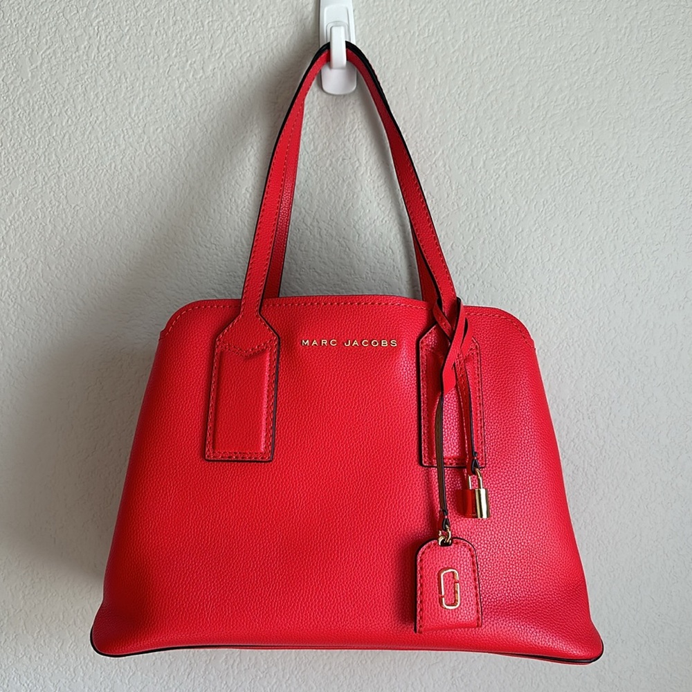 Marc Jacobs the Editor bag in Geranium red leather